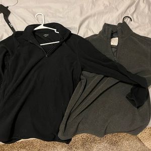 BUNDLE of two men’s quarter zip sweatshirts